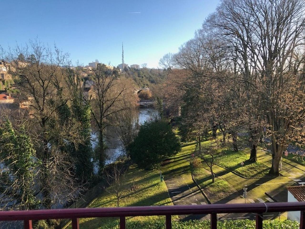 Appartamento Chez Jean-Claude, Vue Panoramique Au Reveil Poitiers Esterno foto